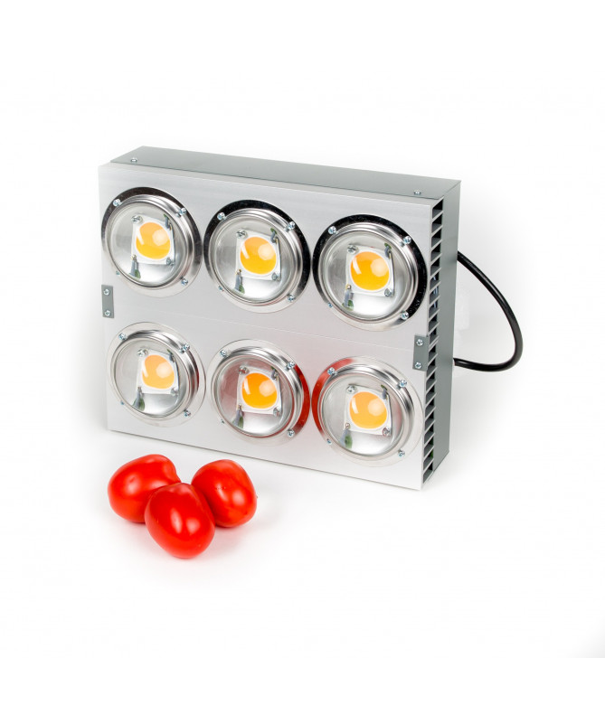 Spectrolight Lampa LED Maximus 1000W soczewka kąt 120° - 1 - oświetlacz LED, który nie daje szans najlepszym konstrukcjom na ryn